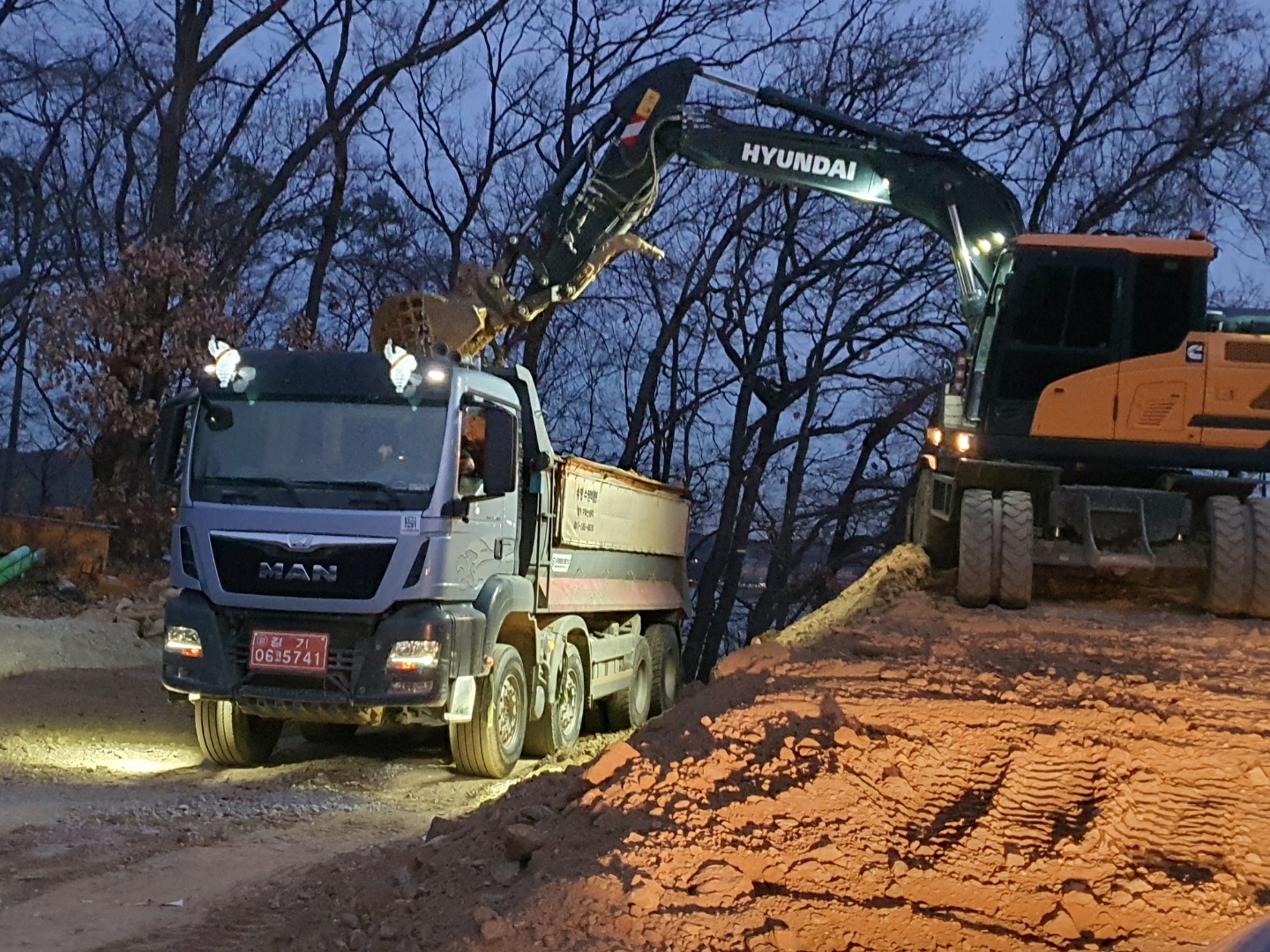 2000769928_W4OhYTeS_a82c23a44ad21ef33958d1510e993f77a95a1bac.jpg 이미지크게보기